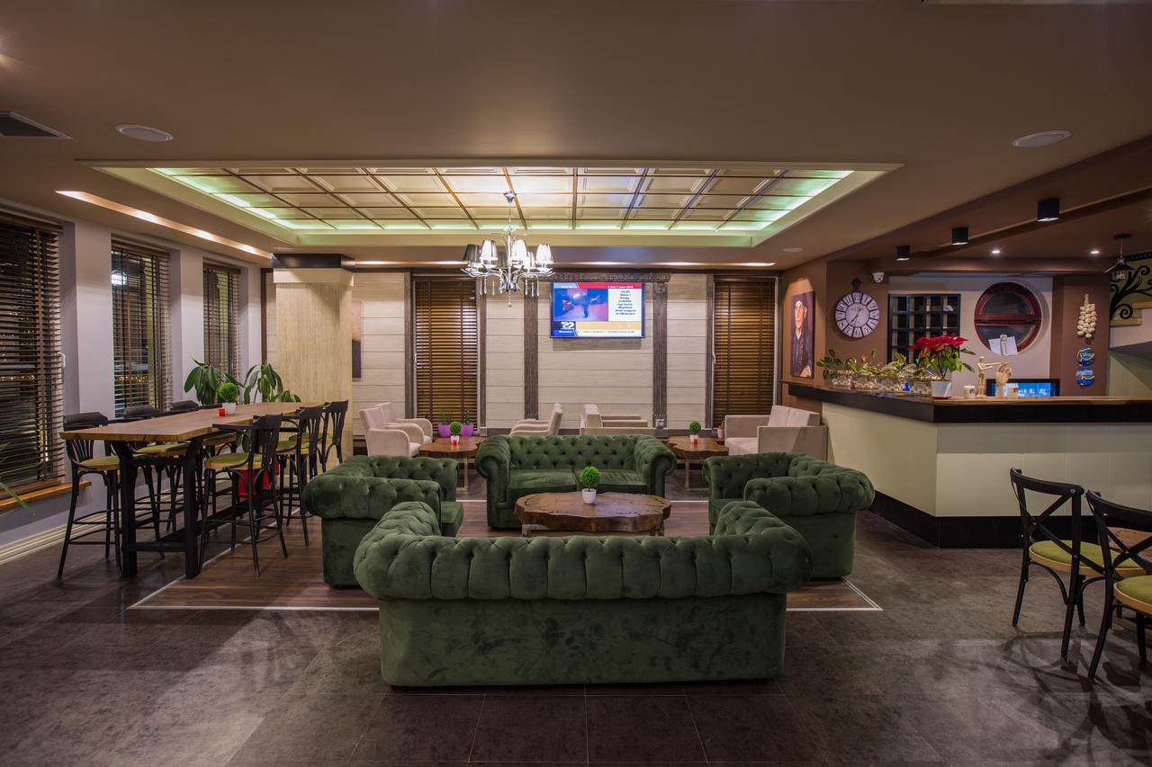 "L'Art De Vivre" Resort Korce Zimmer foto