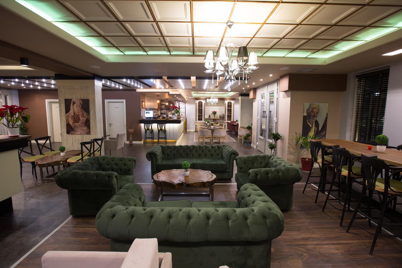 "L'Art De Vivre" Resort Korce Zimmer foto